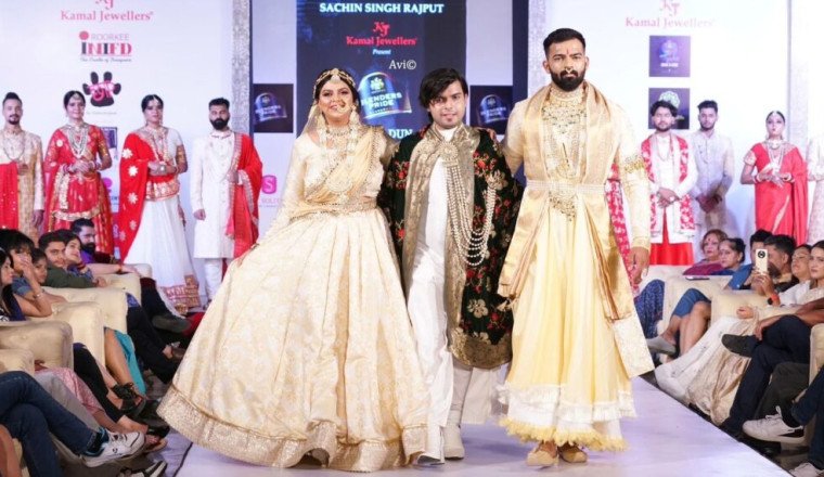 RJ Devanggana Shines as Show Stopper at Dehradun Fashion Week and Lifestyle Show 2023
