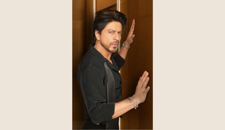 SRK's New Look Sparks Frenzy as Anticipation Builds for Upcoming Project