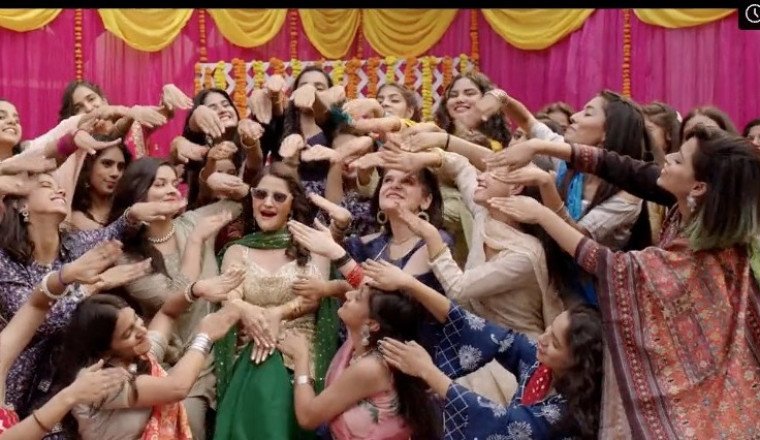 Sunidhi Chauhan Shines with 'Masti Gad Gad' from 'Pyaar Hai Toh Hai'