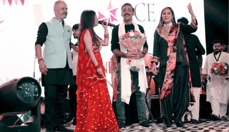 Gurugram Gymkhana Club's Dandiya Night Spectacle: Bollywood Sensation Shibani Kashyap Rocks the Stage