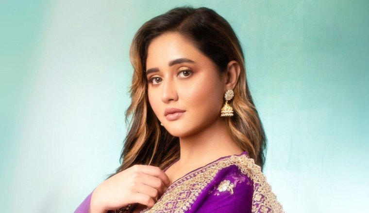 Rashami Desai's Excitement for Dussehra Celebrations