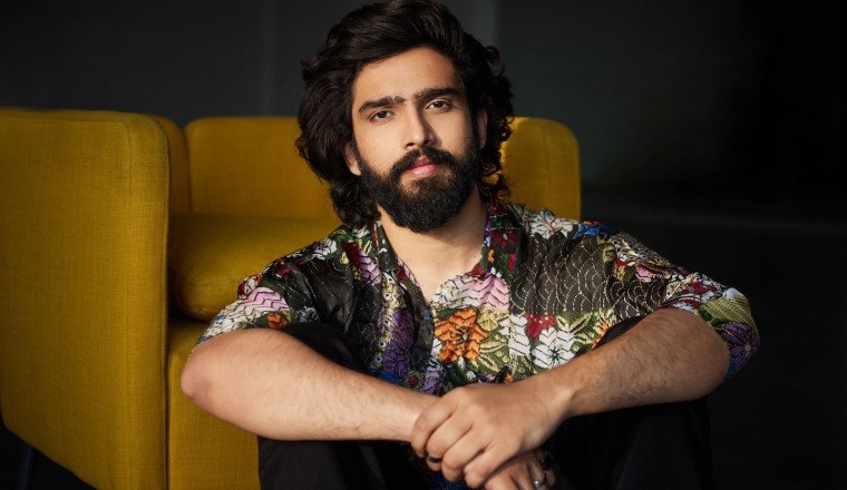 Director Milan Luthria Applauds Composer Amaal Mallik's Dedication and Artistic Integrity in 'Sultan of Delhi'