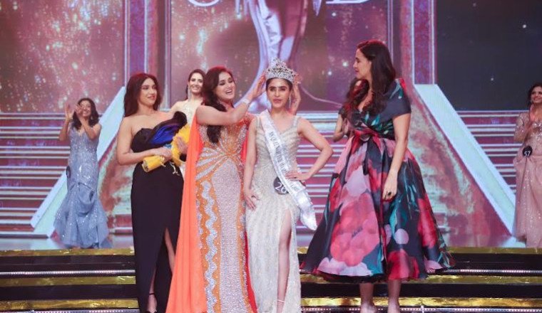 Gayatri Dave Claims Victory as Ms. Queen of The World India 2023