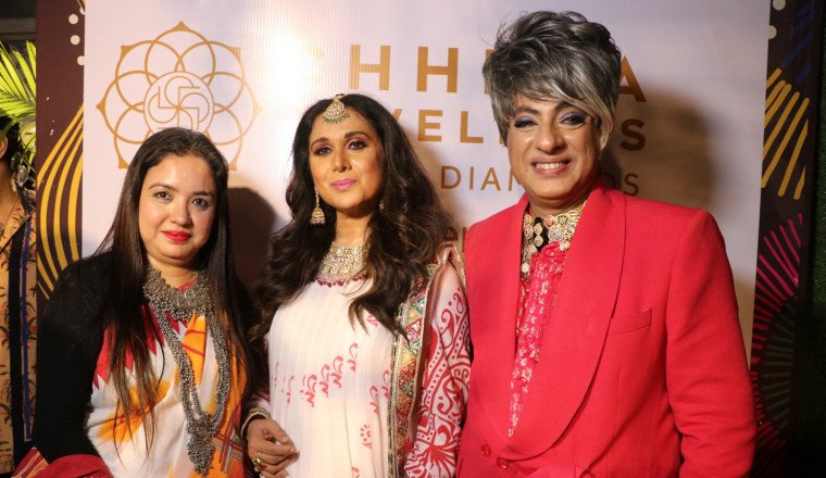 Elegant Evening Unveiled: Rohit Verma's FESTIVE FINÉSSE Fashion Showcase