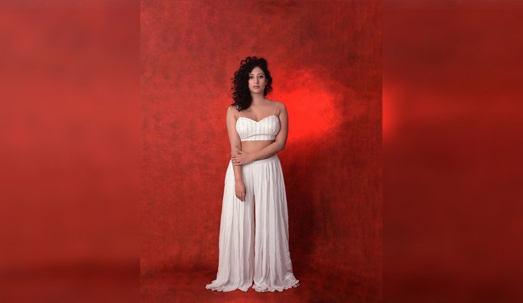 Niharica Raizada Confident of Indian World Cup Win After Shami's Magic and Kohli's Milestones