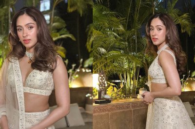 Chandani Vibes: Pashmina Roshan's Pristine White Lehenga Sets a New Standard in Style