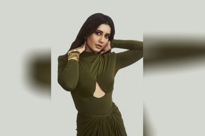 Raashii Khanna Opens Up: A Candid Journey from Bookshelves to Bollywood Dreams in Latest Instagram #AMA!