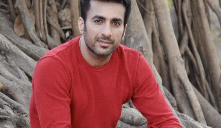 Anuj Arora Shares Excitement Over Debut Film 'Koi Jaye Toh Le Aaye' and Inspiration from Bollywood Legends