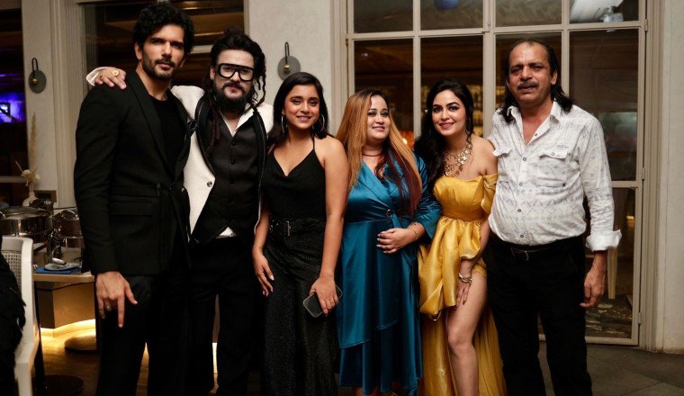 Producer Karishma Kishore and Akshat Joshi played the perfect hosts on the launch of their  Music Video titled Aakhri Hadd