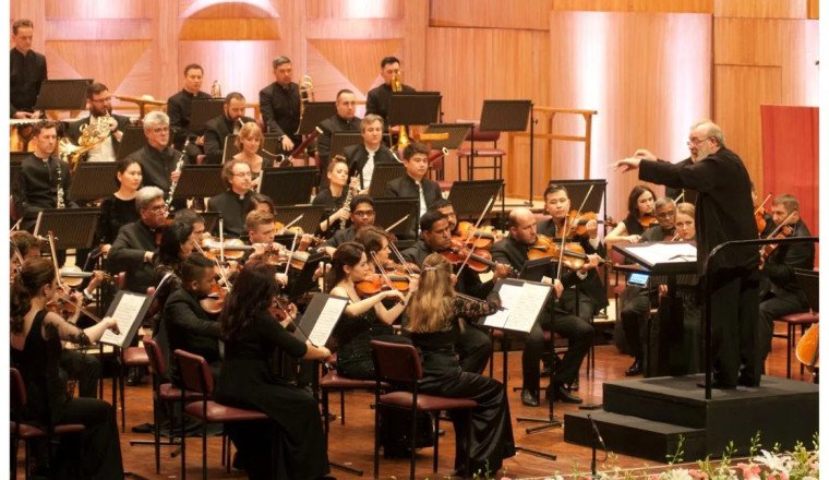 Symphony Orchestra of India appoints Martyn Brabbins as Chief Conductor