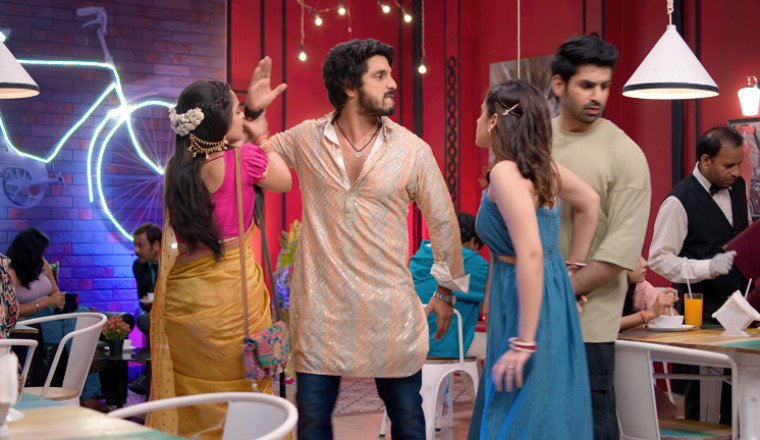 Udne Ki Aasha: Aakash asks for apology