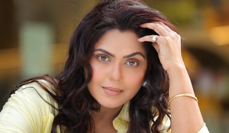 Rinku Ghosh: Made a Conscious Decision to Minimize Mobile Usage on Holiday