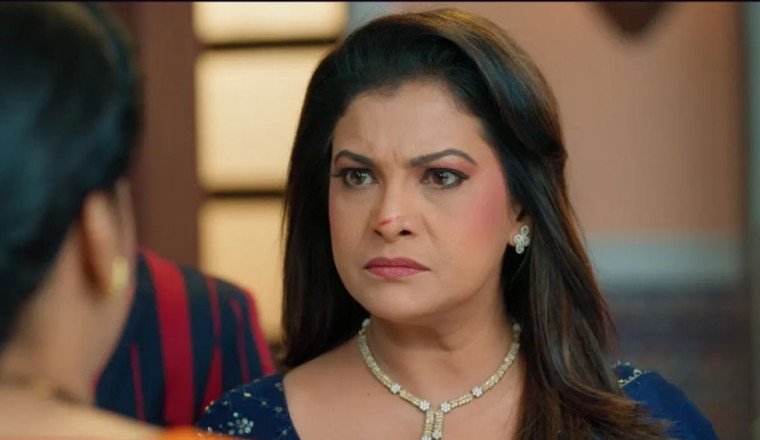 Jamai No. 1: Sumati lashes out at Kanchan