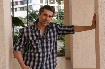 Sumit Kaul's Effortless Casual Look: A Refreshing Change