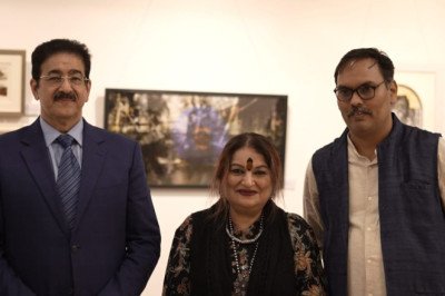 Artworks Showcasing the Talent of Artists on the Occasion of International Women’s Day