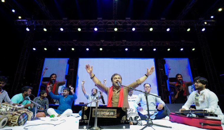 Parul University Hosts X Freshers Fest with Kirtidan Gadhavi, Sunidhi Chauhan and Badshah