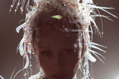 MILEY CYRUS RELEASES NEW ALBUM SOMETHING BEAUTIFUL