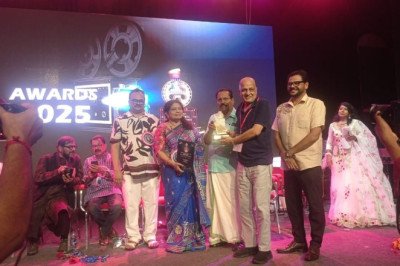 Kamal H Mohammed Receives Prestigious Dr. Satyajit Ray Award