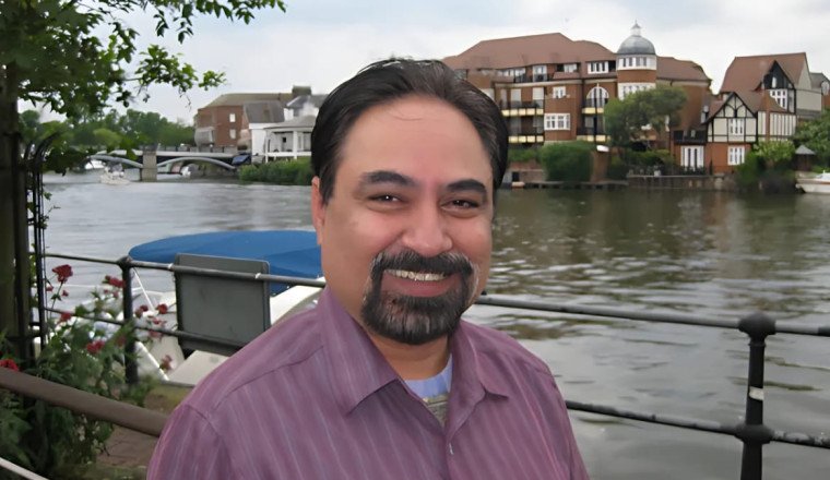 Indian Author and Human Rights Advocate Rajesh Talwar Honoured with the University of Nottingham Alumni Award