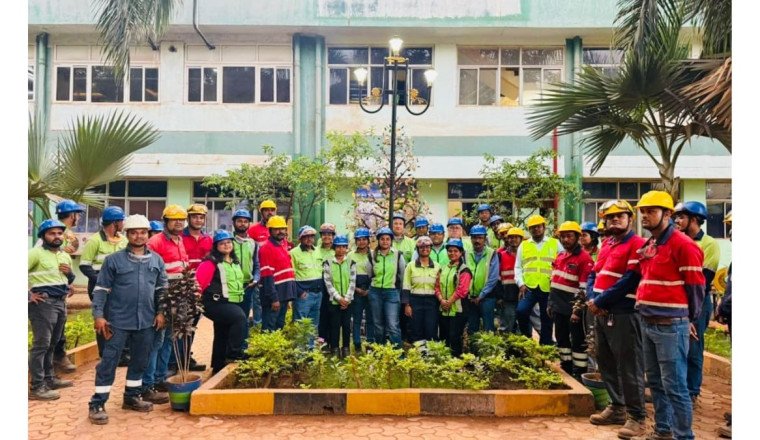 Vedanta Lanjigarh champions sustainability with scrap art sculpture competition