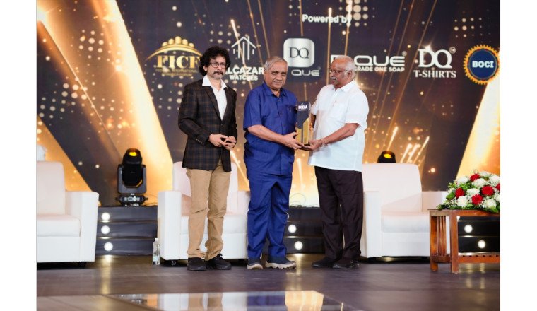 Manappuram Presents Unique Times MBA Award to Vijay Sankeshwar in Historic 19th Edition