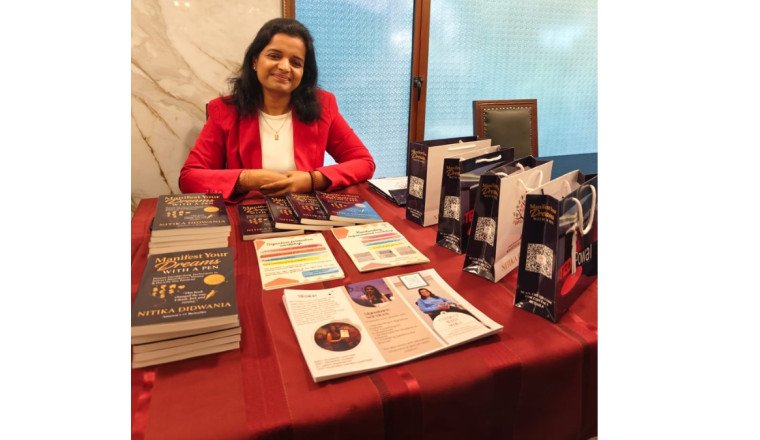 Nitika’s Connect to Readers with Her Book and Pen