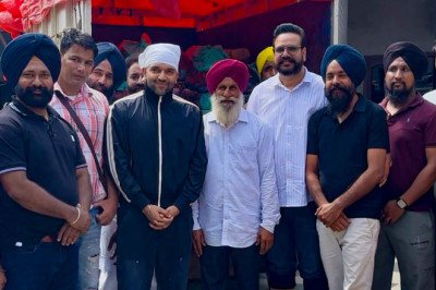 Guru Randhawa to Distribute Wheat Seeds to Flood-Affected Farmers in Punjab