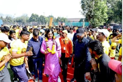 Sanatan Premier League Gets Strong Response Across the Country, Huge Crowd Seen in Delhi