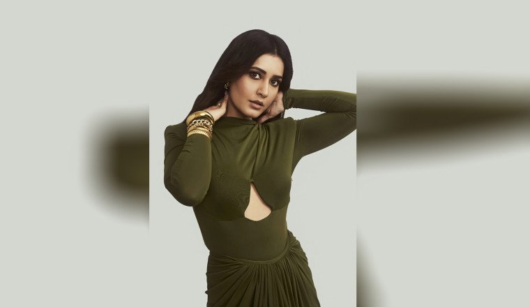 Raashii Khanna Opens Up: A Candid Journey from Bookshelves to Bollywood Dreams in Latest Instagram #AMA!