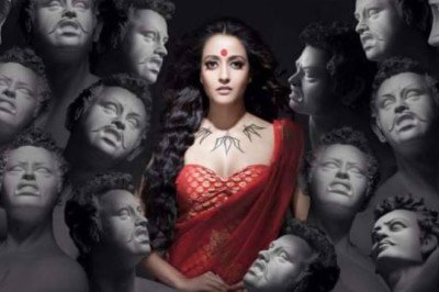 Raima Sen's Powerful Message Against Social Demons at Durga Pooja