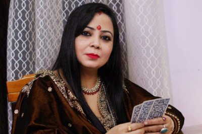 Sonia Chadha: A Mathematician’s Journey into the Mystical Realm of Numerology and Tarot