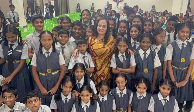 Smita Thackeray Empowers Future Through School Kit Distribution