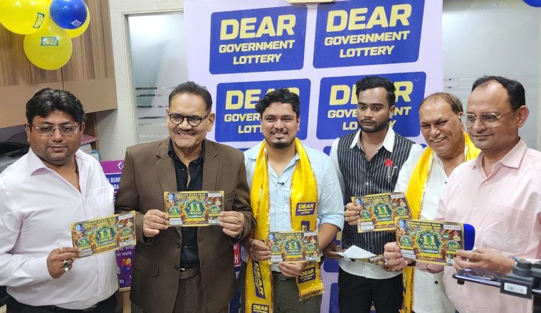 Mushtaq Khan Honours Stockist and Seller of Dear Government Lottery