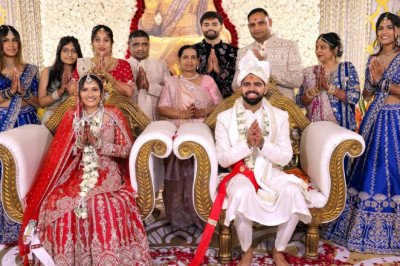 Hiral Patel Daughter of NRI Film Producer Sandip Patel, Marries with Nikunj Joshi