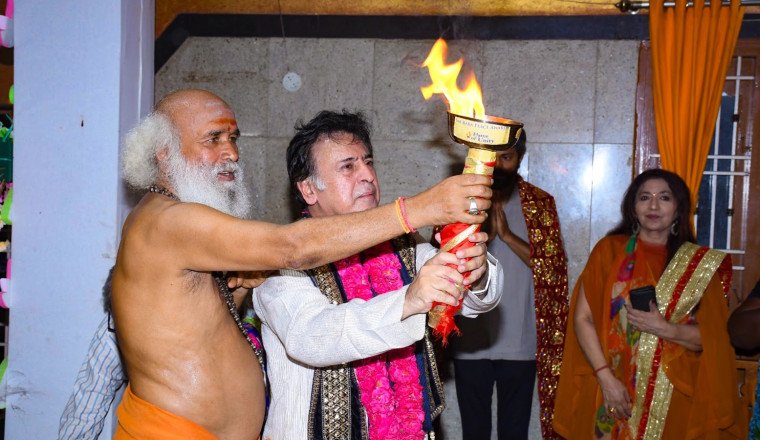 Filmmaker Aushim Khetarpal Lights the “Baton of Peace & Unity” Torch