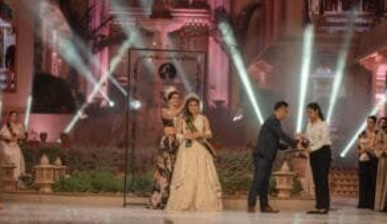 Sakshi Gupta Crowned Mrs. India International Summit 2024 at Mrs. India Inc Season 5
