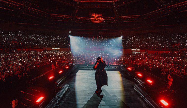Himesh Reshammiya Electrifies Capmania Delhi with Record-Breaking Concert at Indira Gandhi Arena