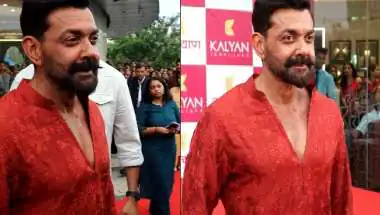 Bobby Deol Receives Massive Welcome in Virar for Kalyan Jewellers Launch