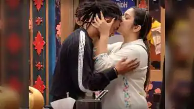 Aamrapali Dubey Share Sweet Moment with Yung DSA